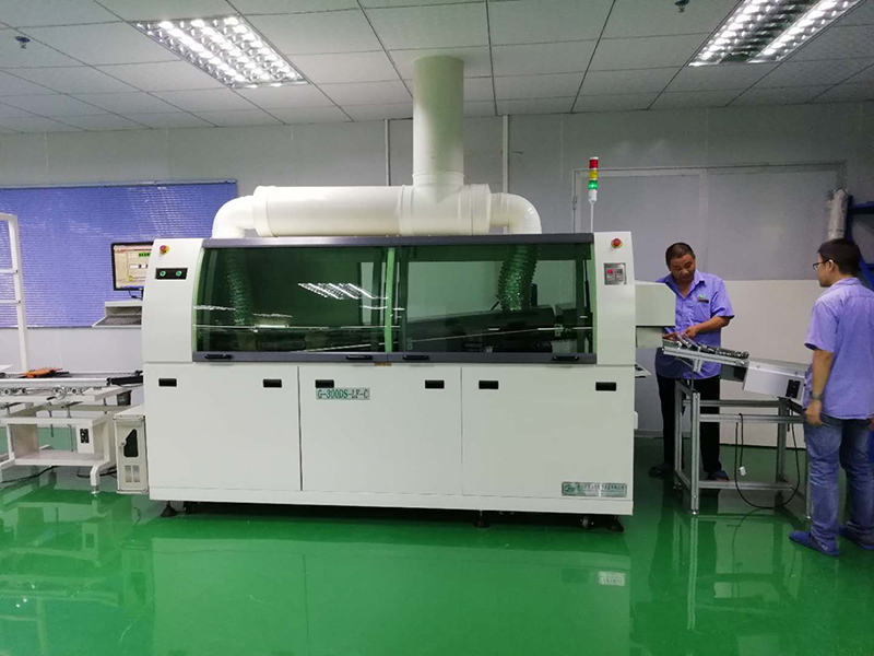 波峰焊机多少钱一台