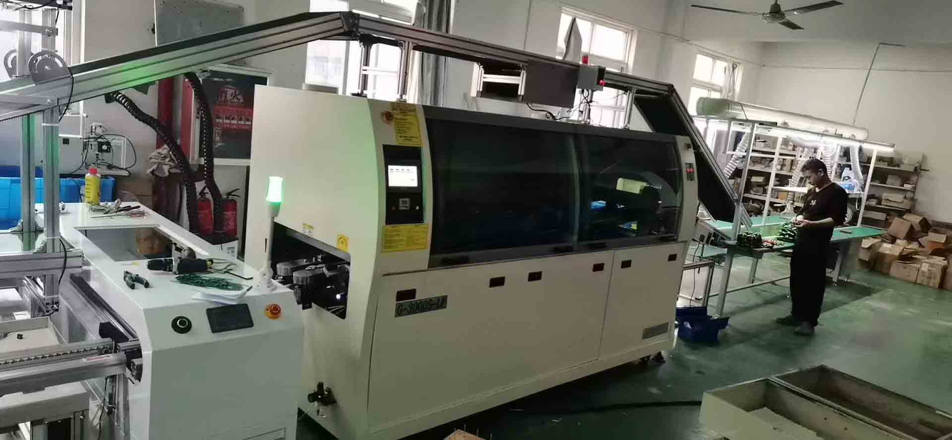 波峰焊连接部件焊接点出现气泡和针孔的原因和解决方案